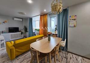 3-к квартира, вторичка, 97м2, 17/19 этаж