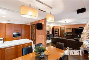 4-к квартира, вторичка, 172м2, 8/8 этаж