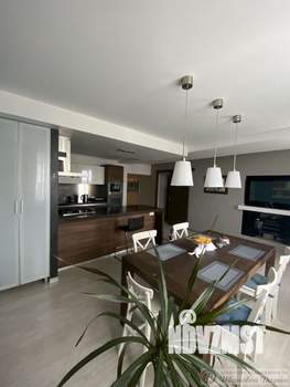 4-к квартира, вторичка, 130м2, 9/10 этаж