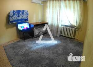 3-к квартира, вторичка, 52м2, 1/5 этаж