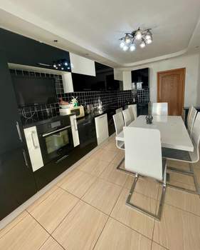 3-к квартира, вторичка, 108м2, 12/16 этаж