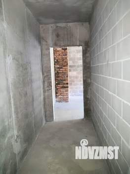 2-к квартира, вторичка, 61м2, 1/19 этаж