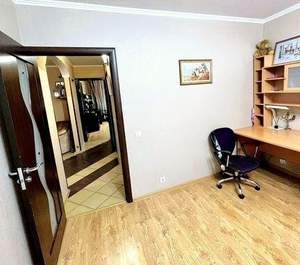 3-к квартира, вторичка, 102м2, 1/10 этаж