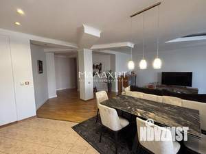 4-к квартира, вторичка, 156м2, 6/9 этаж