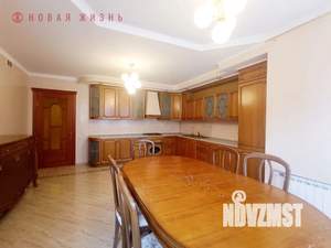 3-к квартира, вторичка, 132м2, 3/4 этаж