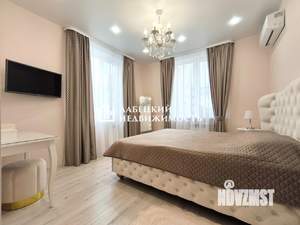 3-к квартира, вторичка, 100м2, 7/25 этаж
