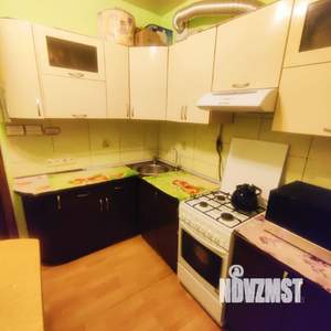 3-к квартира, вторичка, 65м2, 1/3 этаж