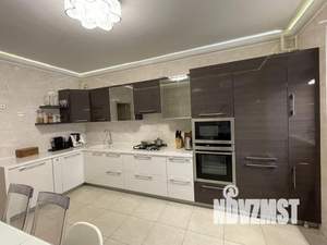3-к квартира, вторичка, 120м2, 2/10 этаж