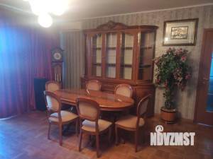 4-к квартира, вторичка, 128м2, 3/5 этаж