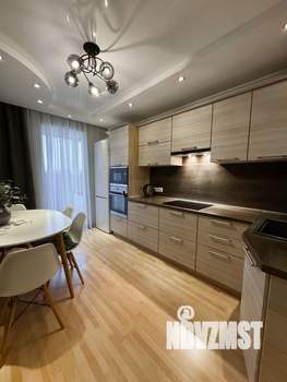 2-к квартира, вторичка, 64м2, 7/18 этаж