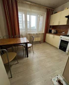 3-к квартира, вторичка, 72м2, 4/10 этаж