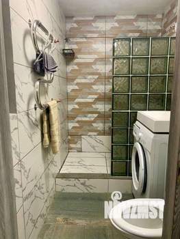 2-к квартира, вторичка, 40м2, 1/4 этаж