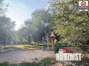 2-к квартира, вторичка, 42м2, 1/5 этаж