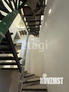 3-к квартира, вторичка, 180м2, 3/3 этаж