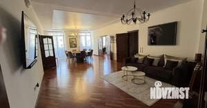 4-к квартира, вторичка, 152м2, 7/11 этаж