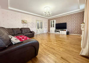 3-к квартира, вторичка, 110м2, 8/9 этаж