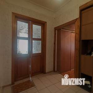 2-к квартира, вторичка, 52м2, 1/3 этаж