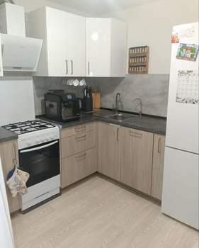 2-к квартира, вторичка, 57м2, 1/10 этаж