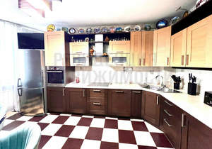 2-к квартира, вторичка, 104м2, 14/16 этаж