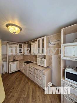 3-к квартира, вторичка, 74м2, 2/3 этаж