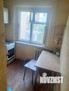 3-к квартира, вторичка, 58м2, 3/5 этаж