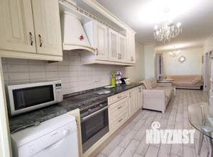 2-к квартира, вторичка, 83м2, 8/10 этаж