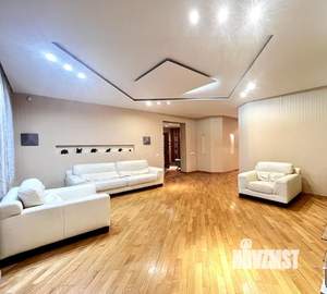 3-к квартира, вторичка, 132м2, 3/10 этаж