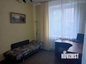 2-к квартира, вторичка, 61м2, 1/5 этаж