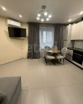 2-к квартира, вторичка, 70м2, 4/18 этаж