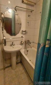 2-к квартира, вторичка, 45м2, 1/5 этаж