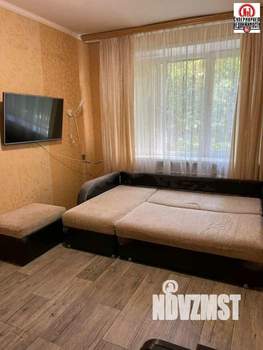 2-к квартира, вторичка, 42м2, 1/5 этаж