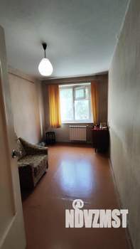 2-к квартира, вторичка, 42м2, 1/5 этаж