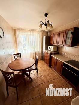 2-к квартира, вторичка, 64м2, 6/10 этаж