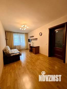 2-к квартира, вторичка, 64м2, 6/10 этаж
