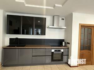 4-к квартира, вторичка, 205м2, 3/8 этаж