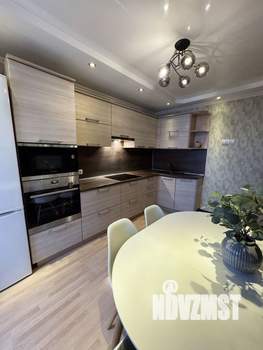 2-к квартира, вторичка, 64м2, 7/18 этаж