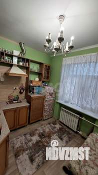 2-к квартира, вторичка, 58м2, 1/4 этаж