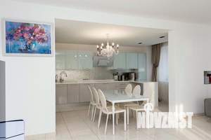 3-к квартира, вторичка, 132м2, 7/9 этаж