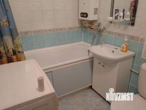 2-к квартира, вторичка, 42м2, 1/4 этаж