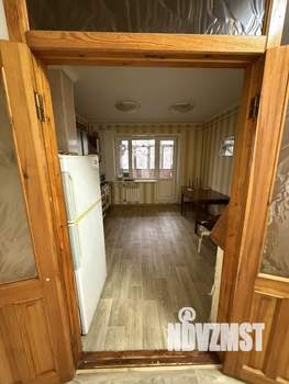 3-к квартира, вторичка, 80м2, 1/10 этаж