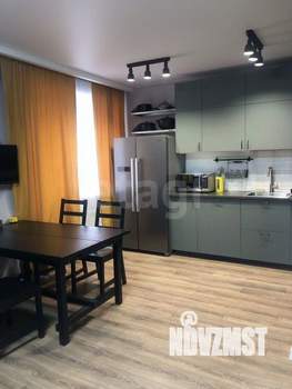 3-к квартира, вторичка, 82м2, 8/18 этаж