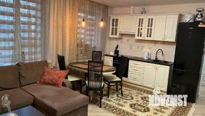 2-к квартира, вторичка, 63м2, 1/5 этаж