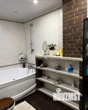 4-к квартира, вторичка, 153м2, 8/8 этаж