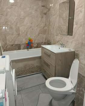 2-к квартира, вторичка, 57м2, 1/10 этаж