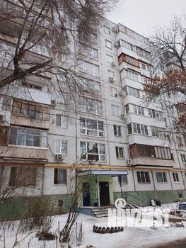 4-к квартира, вторичка, 72м2, 1/9 этаж