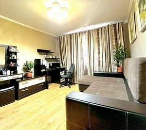 3-к квартира, вторичка, 102м2, 1/10 этаж