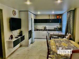 3-к квартира, вторичка, 61м2, 1/10 этаж