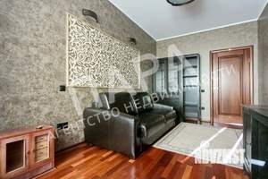 4-к квартира, вторичка, 149м2, 3/10 этаж