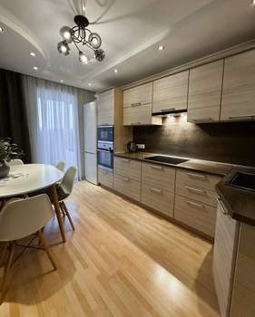 2-к квартира, вторичка, 64м2, 7/18 этаж