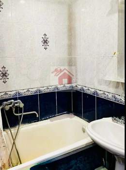 2-к квартира, вторичка, 54м2, 1/9 этаж